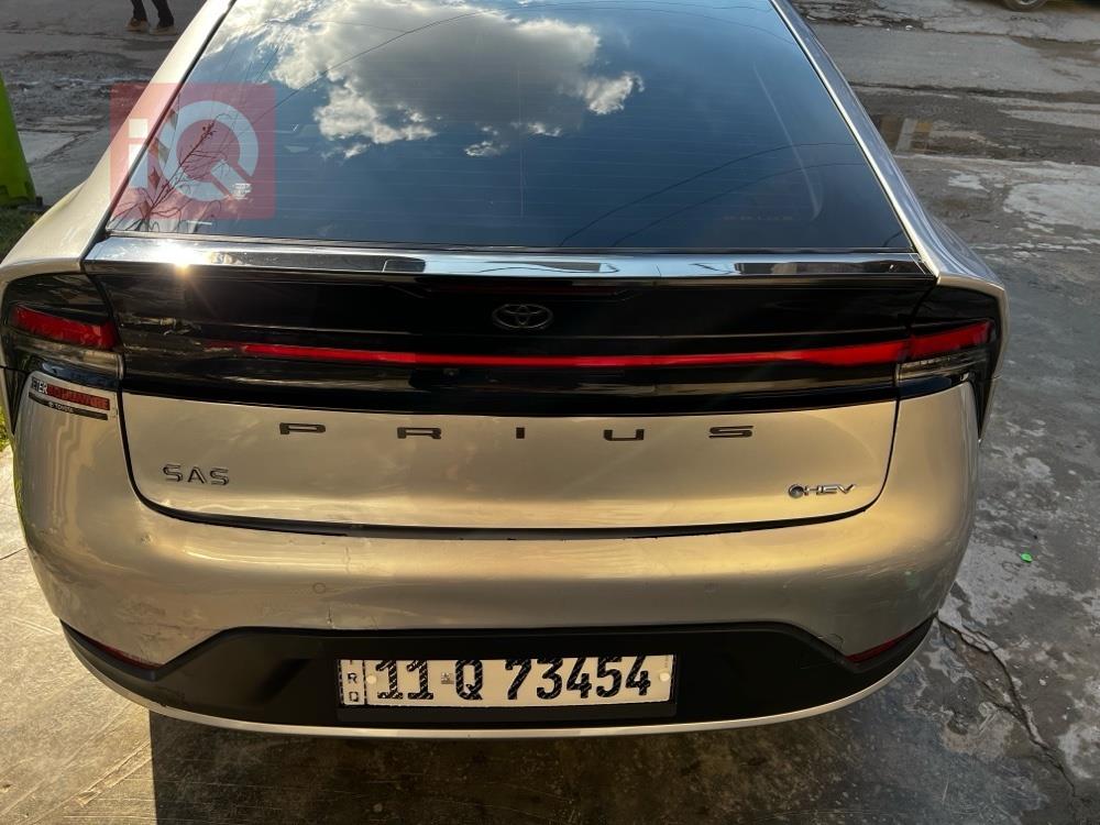 تويوتا بريوس